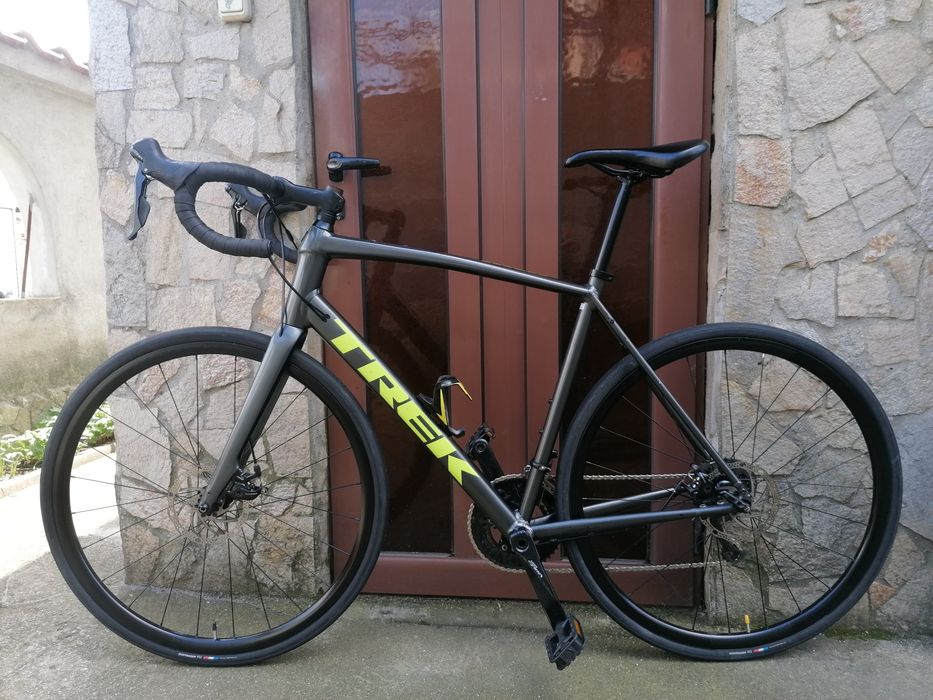 Шосеен TREK Domane Disc, Shimano Sora