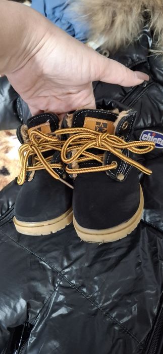 Продам комбинезоны для мальчика