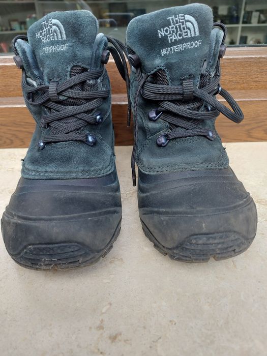 Vând ghete copii The North  Face mărimea 31