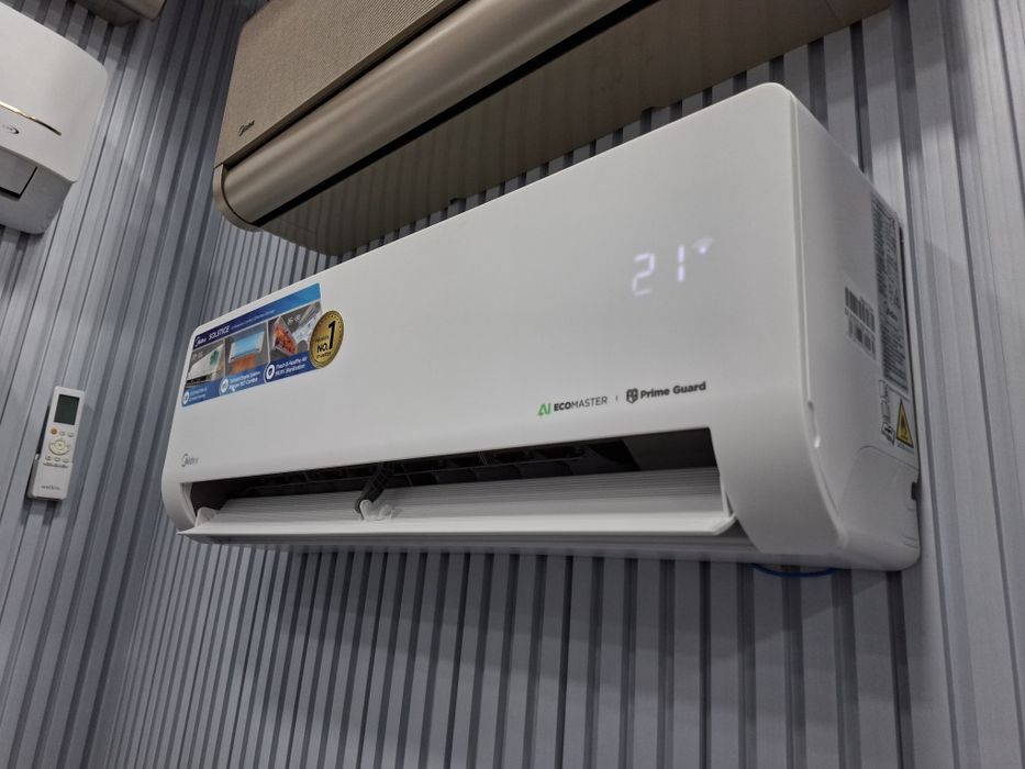 Кондиционер Midea Alba Pro AI Wi-Fi Inverter белый матовый 7–24 BTU