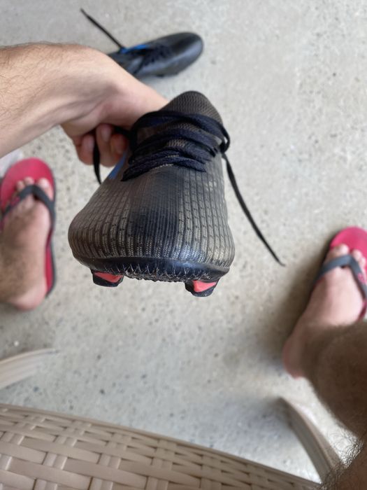 Ghete fotbal adidas marimea 42