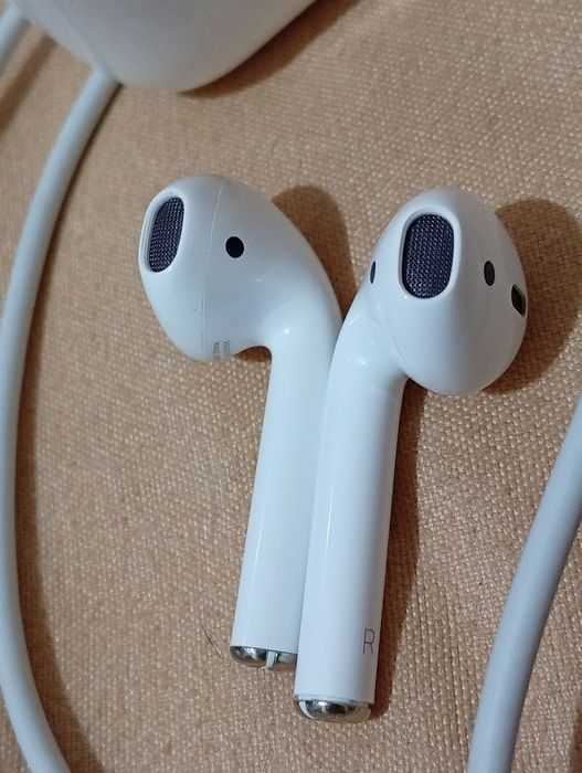 Apple Airpods 2 noi nefolosite