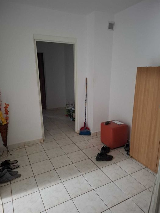 Apartament cu 3 camere
