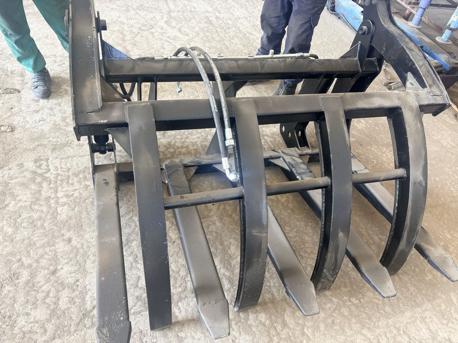 Вила с прожимом для погрузчика и трактора