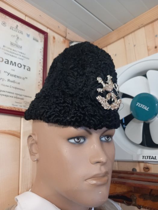 Калпак от естествена кожа с възрожденско лъфче.