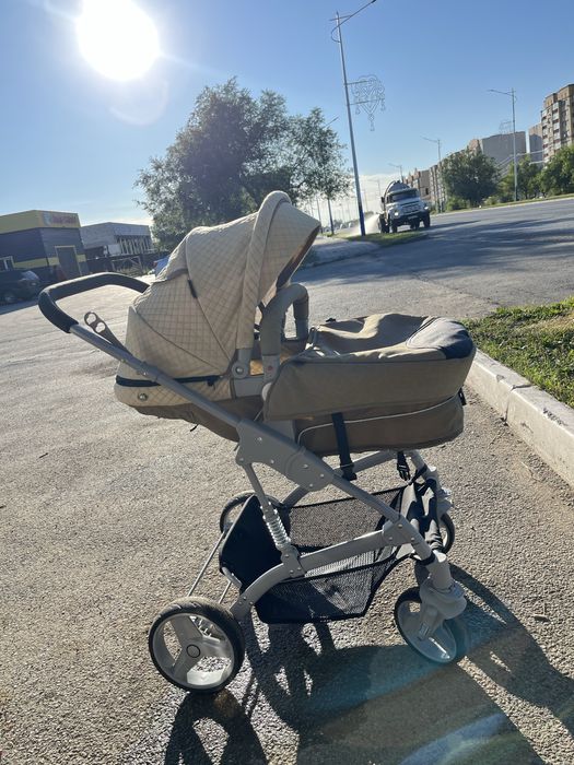 Продам детскую коляску