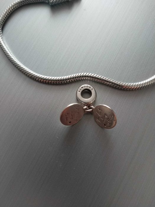 Продам шарм Pandora