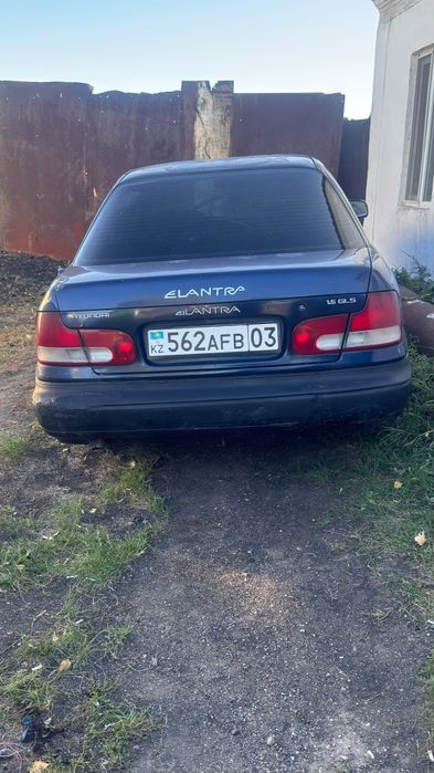 Продам  авто хендай лантра