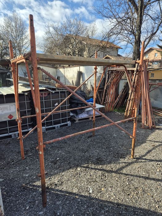 Продавам фасадно скеле 50кв 125.широко