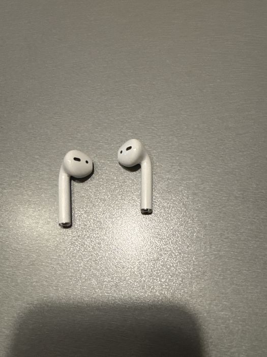 Продавам оригинални AirPods
