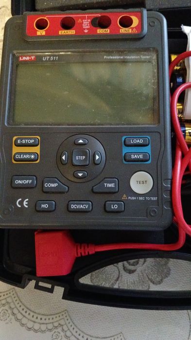 Мегаомметр цифровой UT-511.