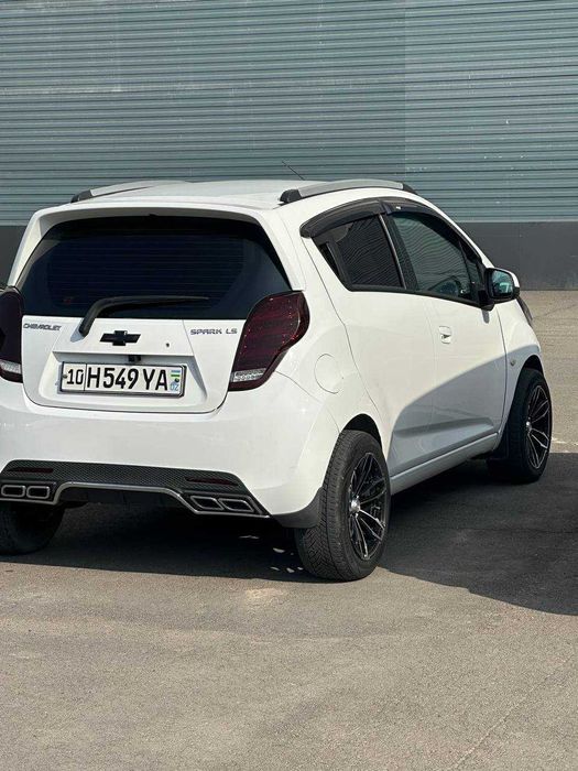 SPARK sotiladi 1.25 faqat naxtga bekorchila tel qimasin