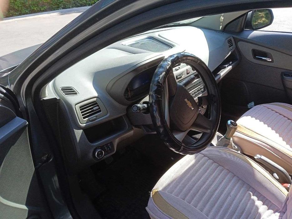 Chevrolet Cobalt 2015 — ухоженный, экономичный, без вложений