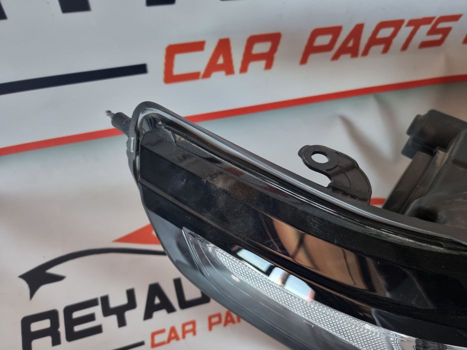 Far dreapta xenon Range Rover Vogue 2013 cod LR067202