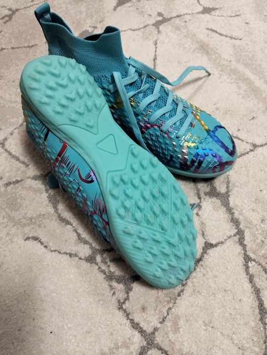 Adidasi, ghete fotbal. Mărimea 39.