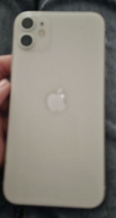 Продам Iphone 11