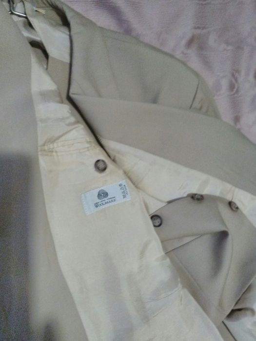 Costum Alessandr.Rutti ,lana subtire ,cu vesta bej,nr.52