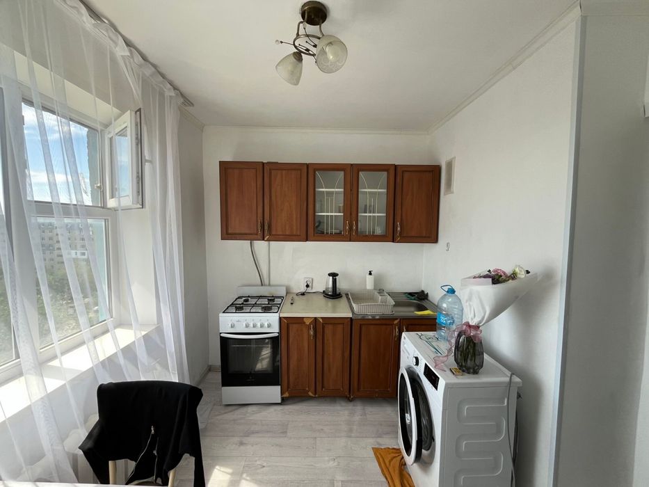 Продам 1 комн квартиру, в 4 мкрн