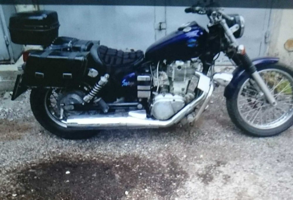 Мотоцикл Сузуки саваж ls400