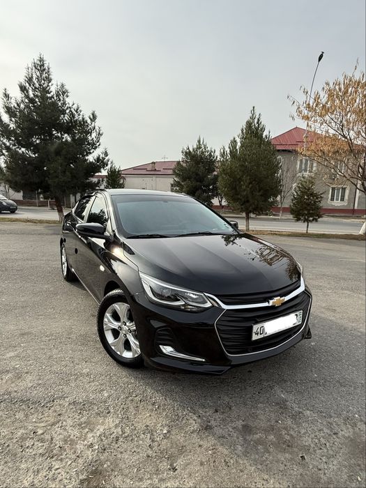 Onix Premier 2 turbo AT plus