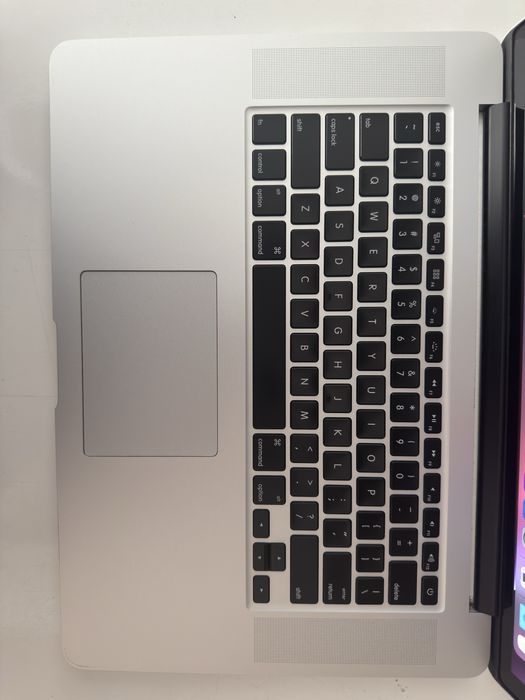 MacBook Pro 15inch/2015/i7/16/512