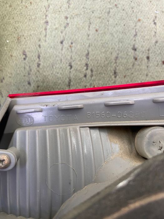 Продам фонарь на камри 40