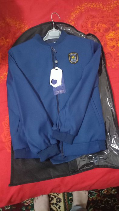 Продам новую форму для девочки