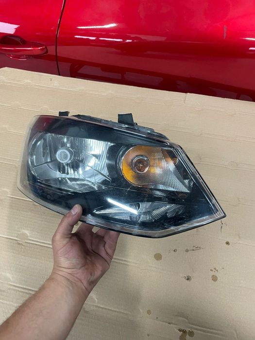 Десен фар за Vw polo
