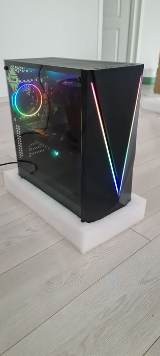 GAMING Pc TOWER  folosit doar 2 saptamani
