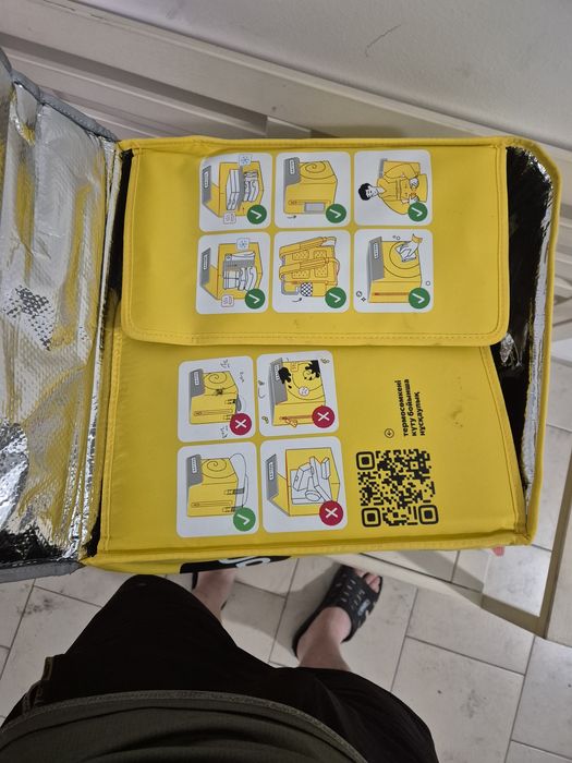 Продам сумка Яндекс в хоршем состоянии