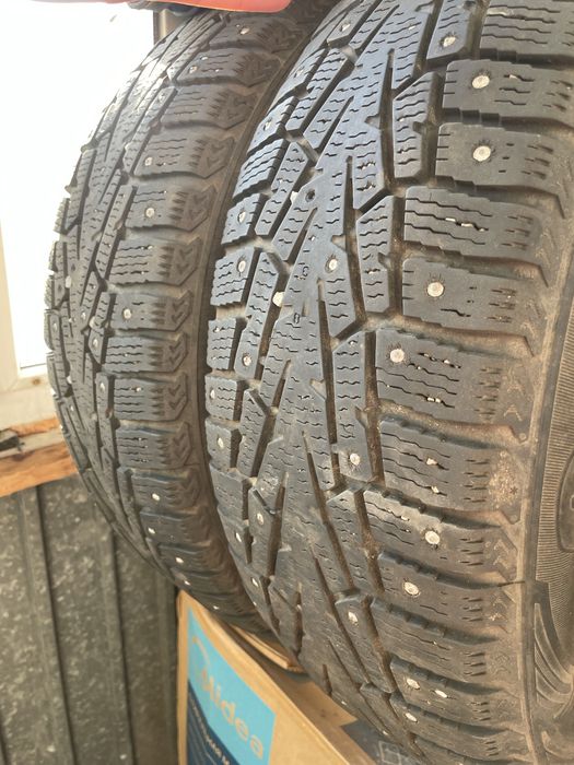 Зимний шипованный балон кордиант 215/60/16 в отл сост
