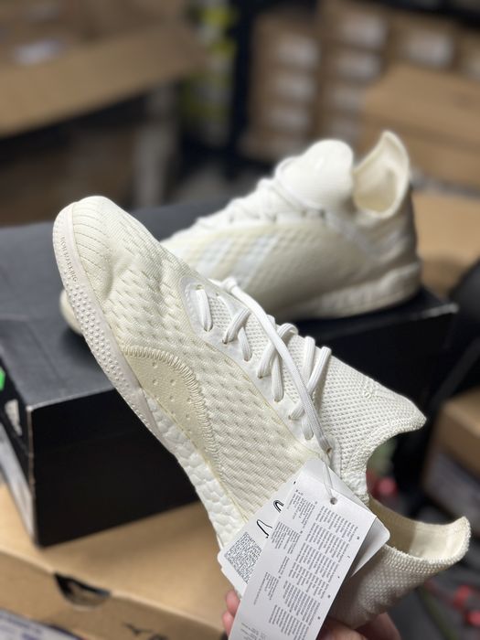 adidas x tango 18.1 trainer boost spectral mode - off white