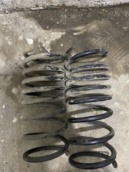 Задние пружины w463