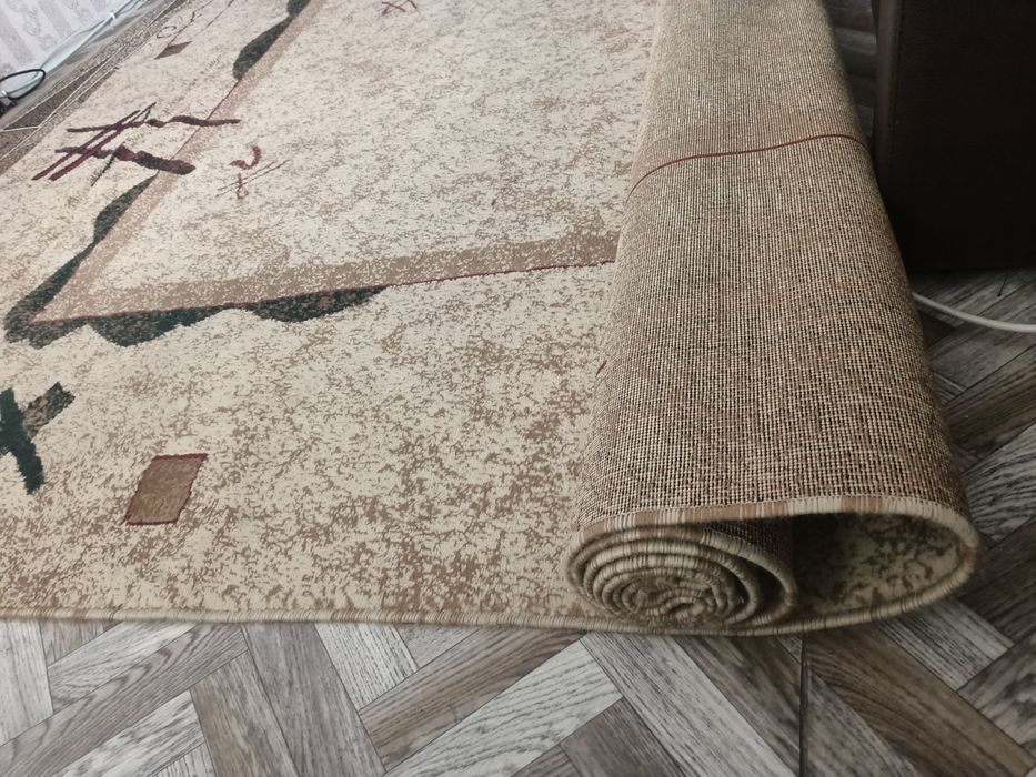 Продам ковер, в хорошем состоянии