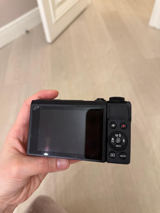 Продаю камеру canon g7x mark iii.