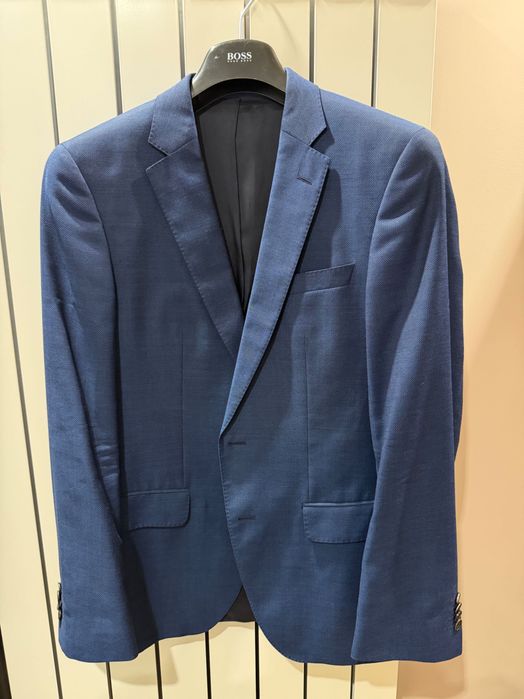 Оригинален костюм на BOSS