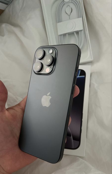 Iphone sotiladi srochna