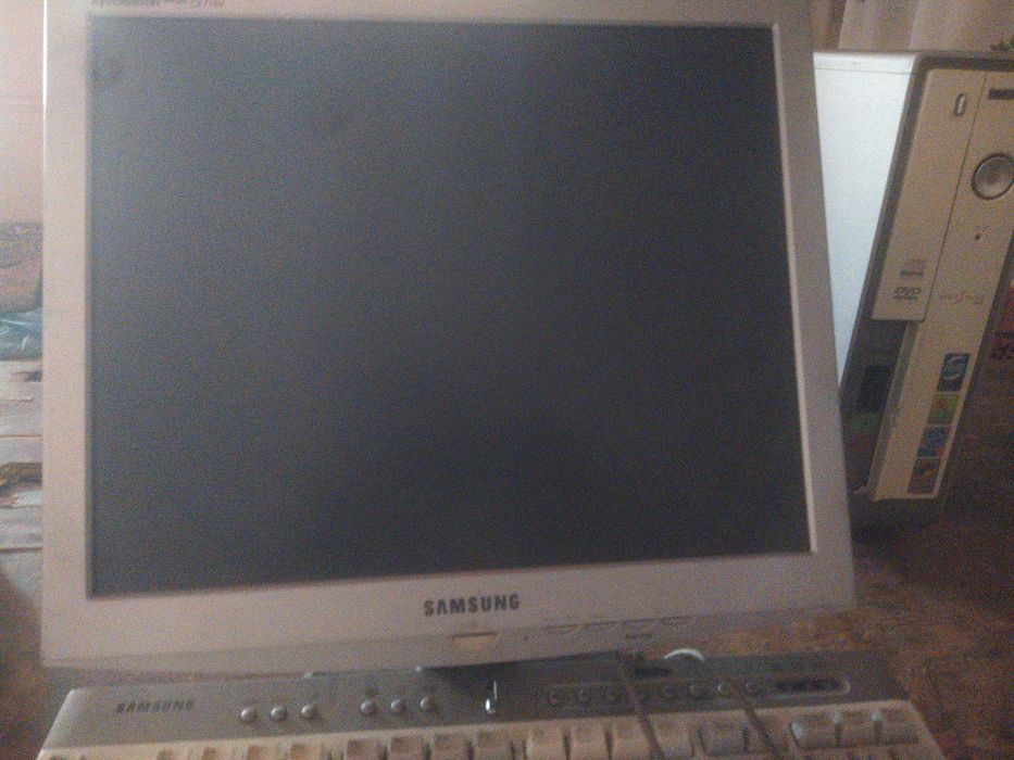 samsung kompyuter ishlaydi