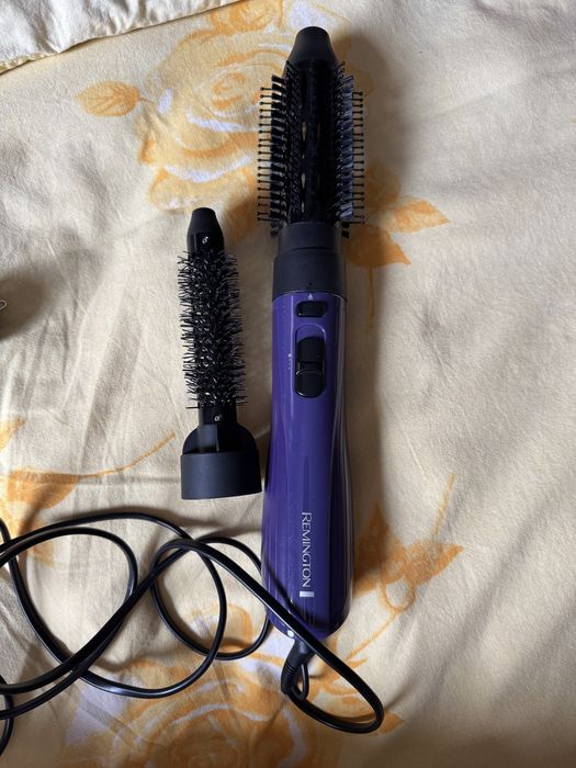 Perie cu aer cald Remington