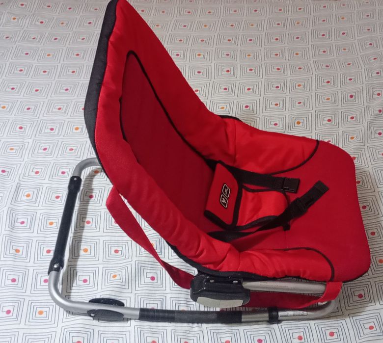 Шезлонг за бебе + подарък