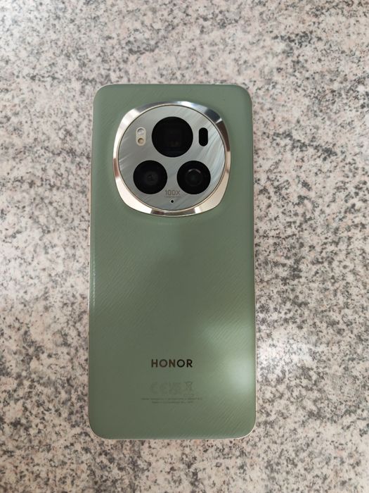Honor magic 6pro cu ecran deteriorat,touch funcțional