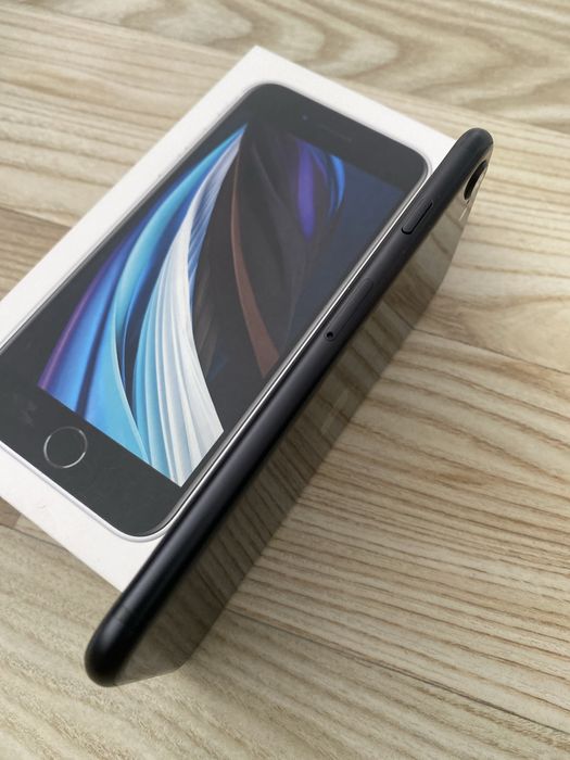 iPhone SE 3, impecabil , 2022