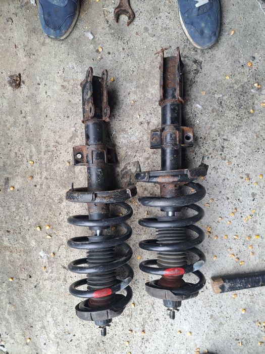 Arcuri cu amortizoare  Xc90