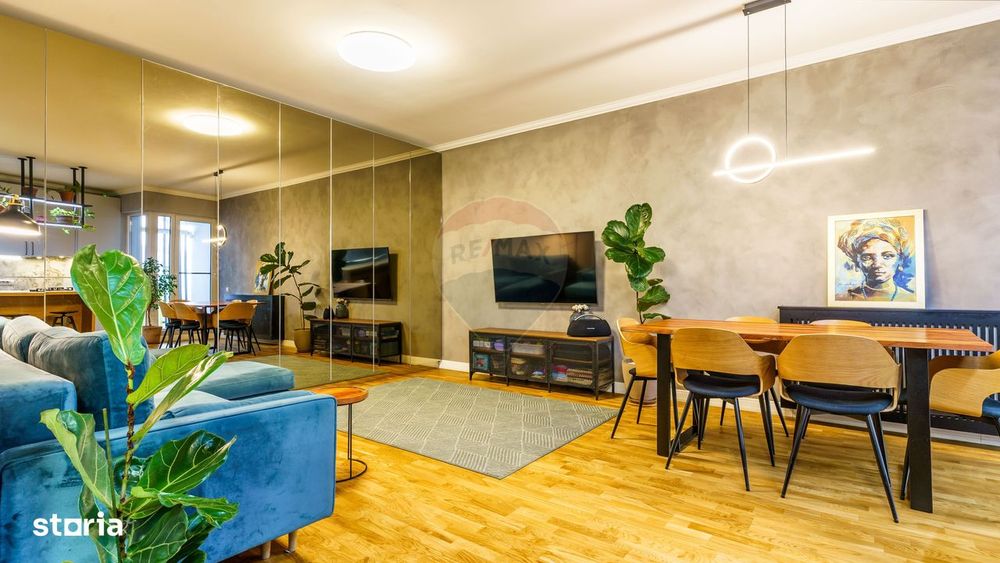 Apartament cu 3 camere de vânzare în zona Semicentral