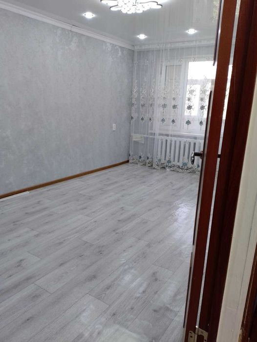 Продам квартиру 2 ком Айым