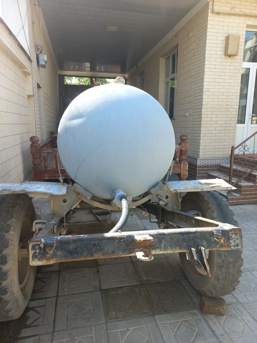 Suv bochkasi balonli