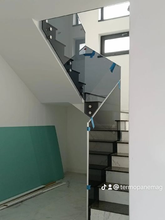 Plase insecte la comanda