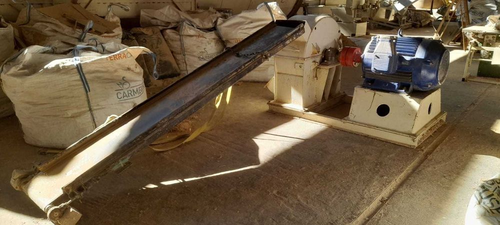 Vând Linie de Brichetare