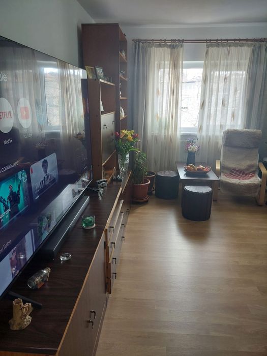 Proprietar vând apartament 2 camere decomandat Tulcea str Podgoriilor