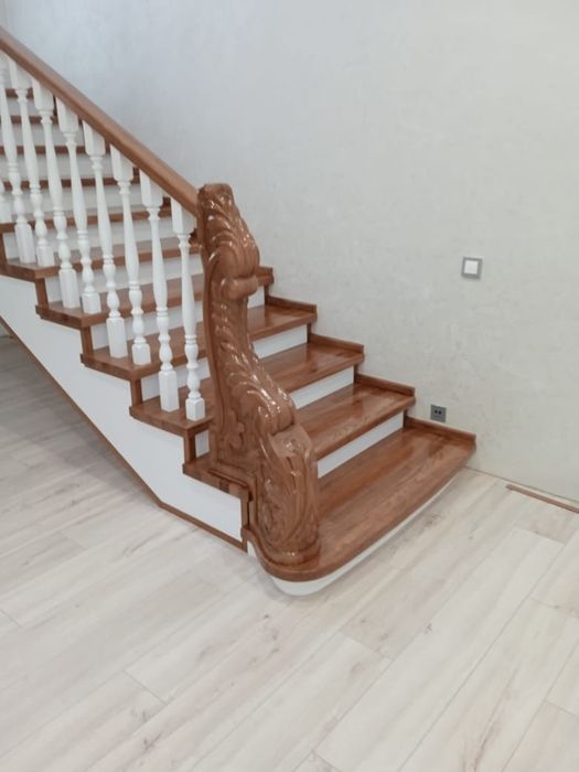 Изготовление лестниц, каркаса и ступеней.